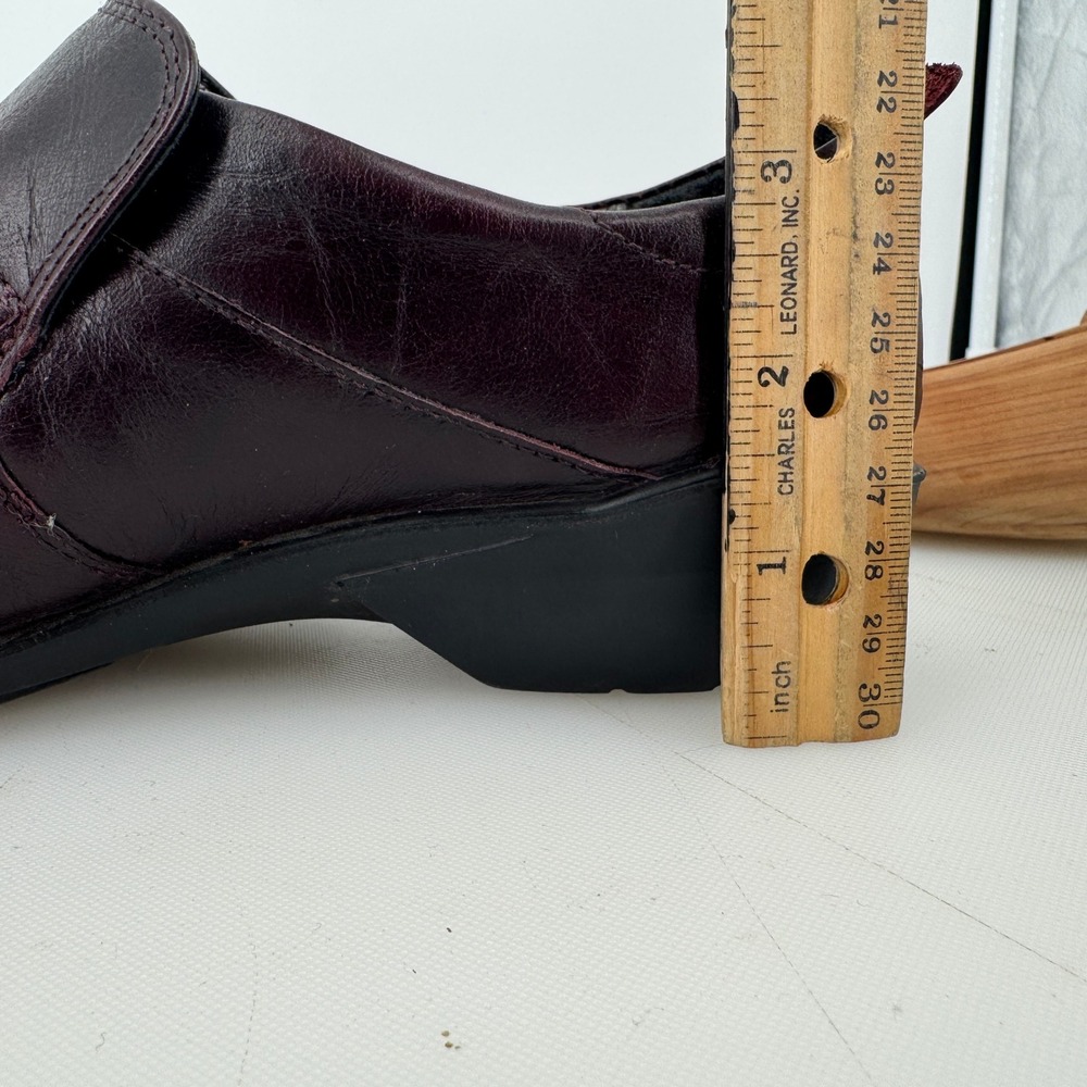 Romika Loafers Women 38 Burgundy 7.5 Leather Slip On Low Wedge Comfort Casual - Picture 11 of 11